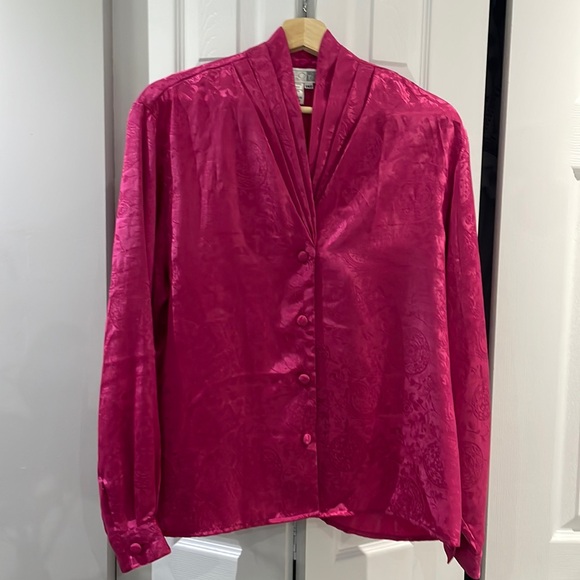 cleo Tops - Vintage pink blouse